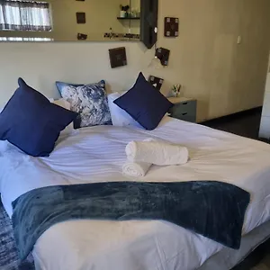 https://bedrock-guest-studios.hotels-capetown.com