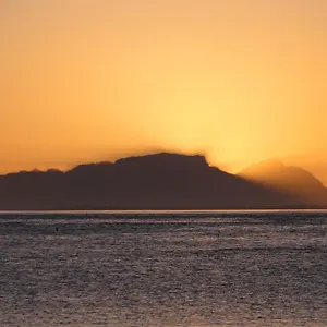 https://helderberg-guesthouse.hotels-capetown.com